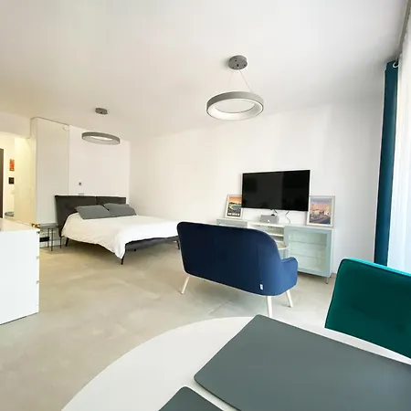L'azur Apartment
